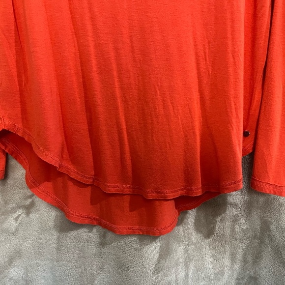 ABERCROMBIE & FITCH ESSENTIALS - Picture 12 of 14